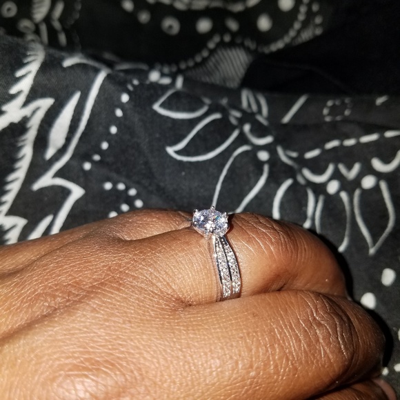 Ring - Picture 5 of 6